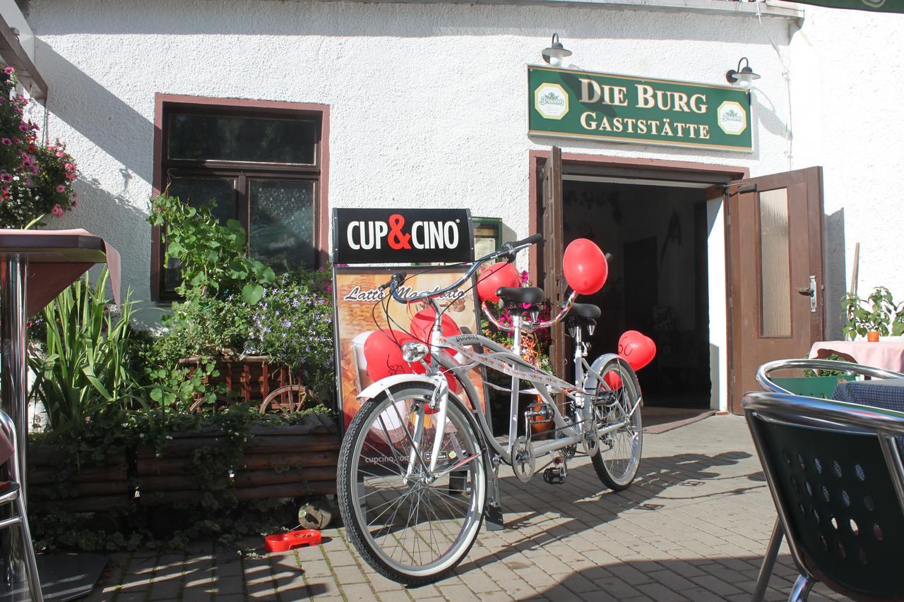 Pension Und Restaurant Die Burg Ehrenfriedersdorf ภายนอก รูปภาพ