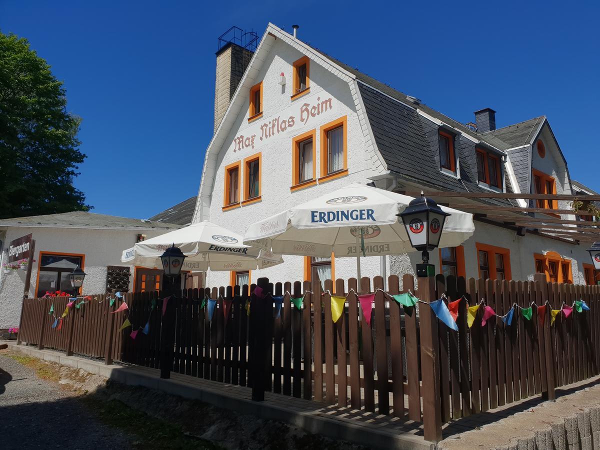 Pension Und Restaurant Die Burg Ehrenfriedersdorf ภายนอก รูปภาพ